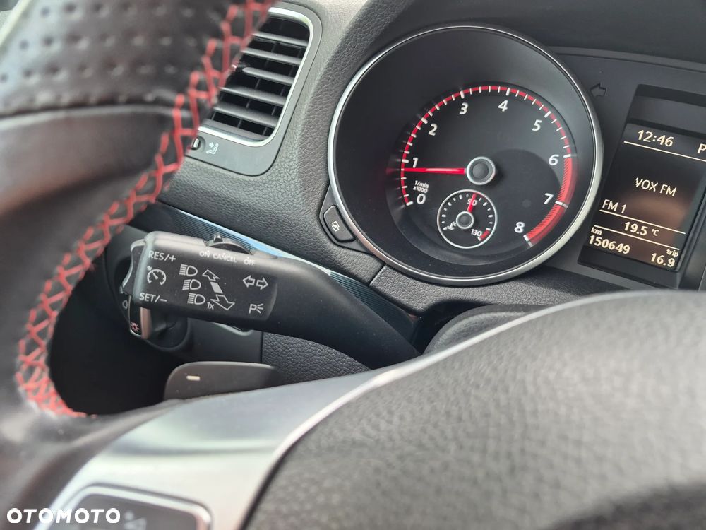 Volkswagen Golf 2.0 GTI DSG - 24