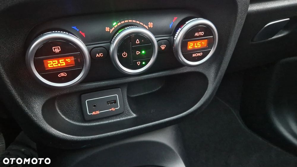 Fiat 500L City Cross 1.4 16V T-Jet - 19