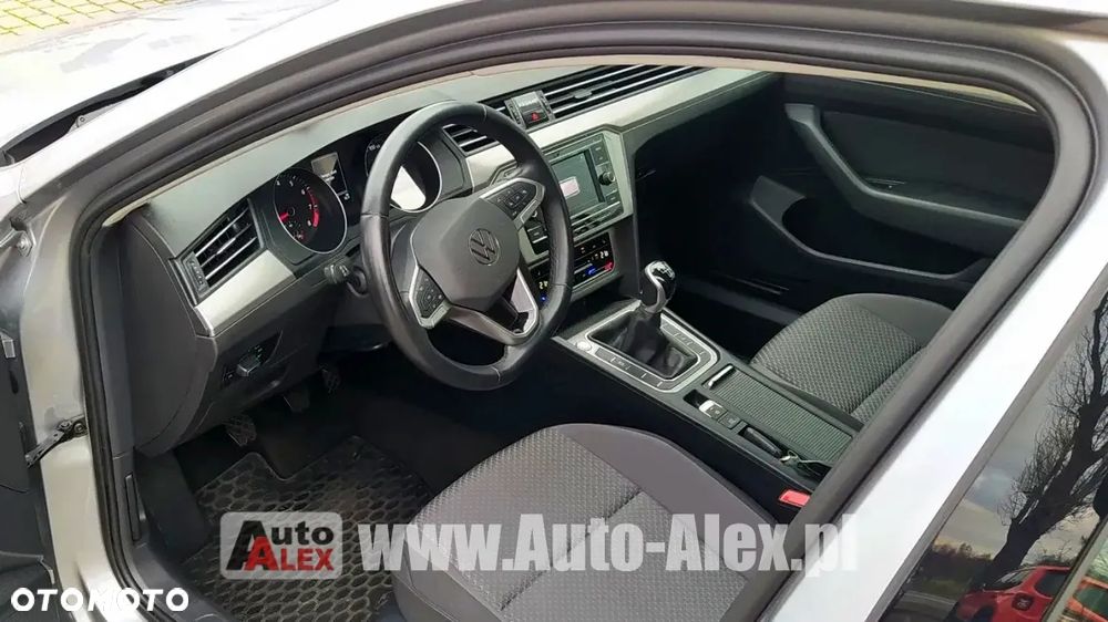 Volkswagen Passat 1.5 TSI EVO Elegance - 8