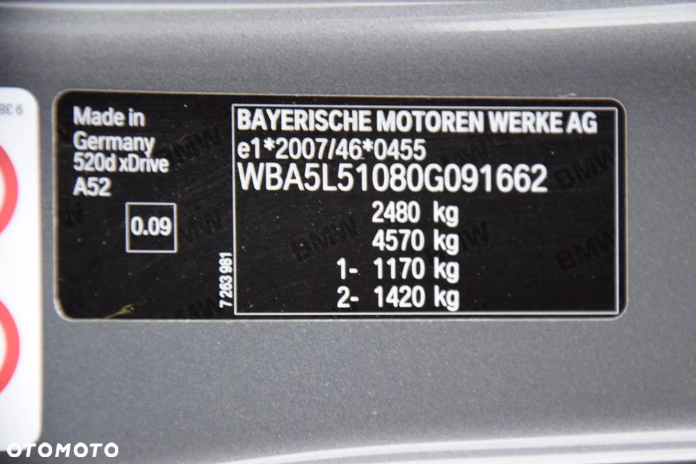 BMW Seria 5 520d xDrive - 40