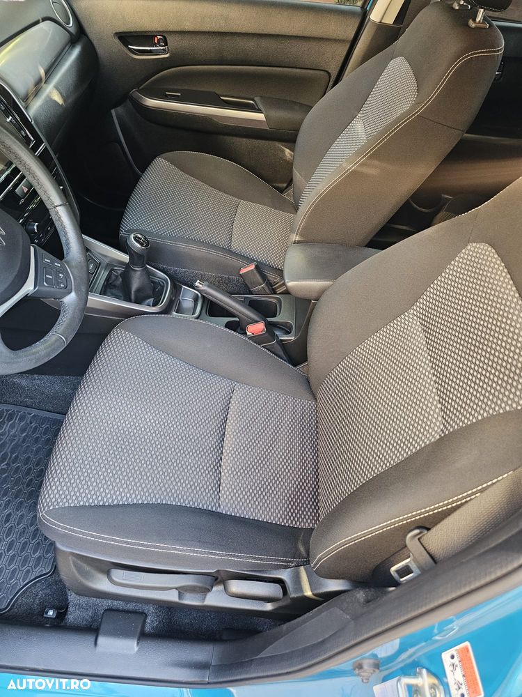 Suzuki Vitara 1.0 Passion - 6