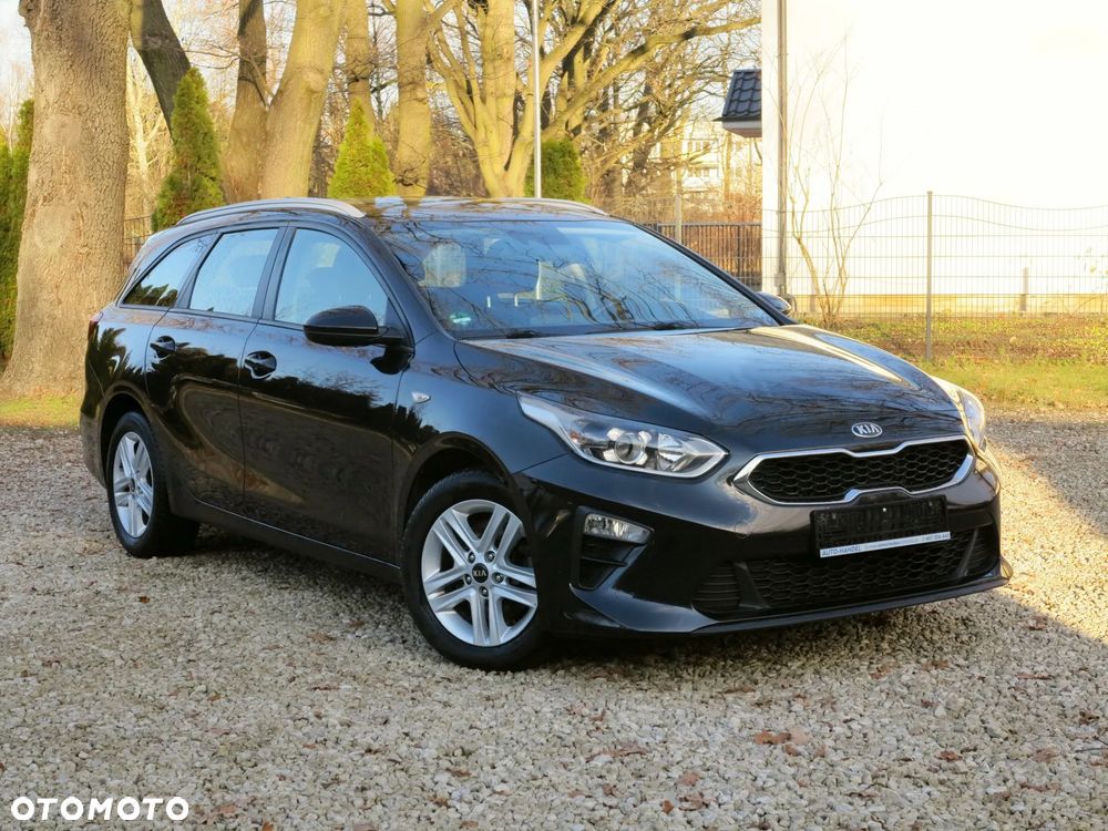 Kia Ceed - 9
