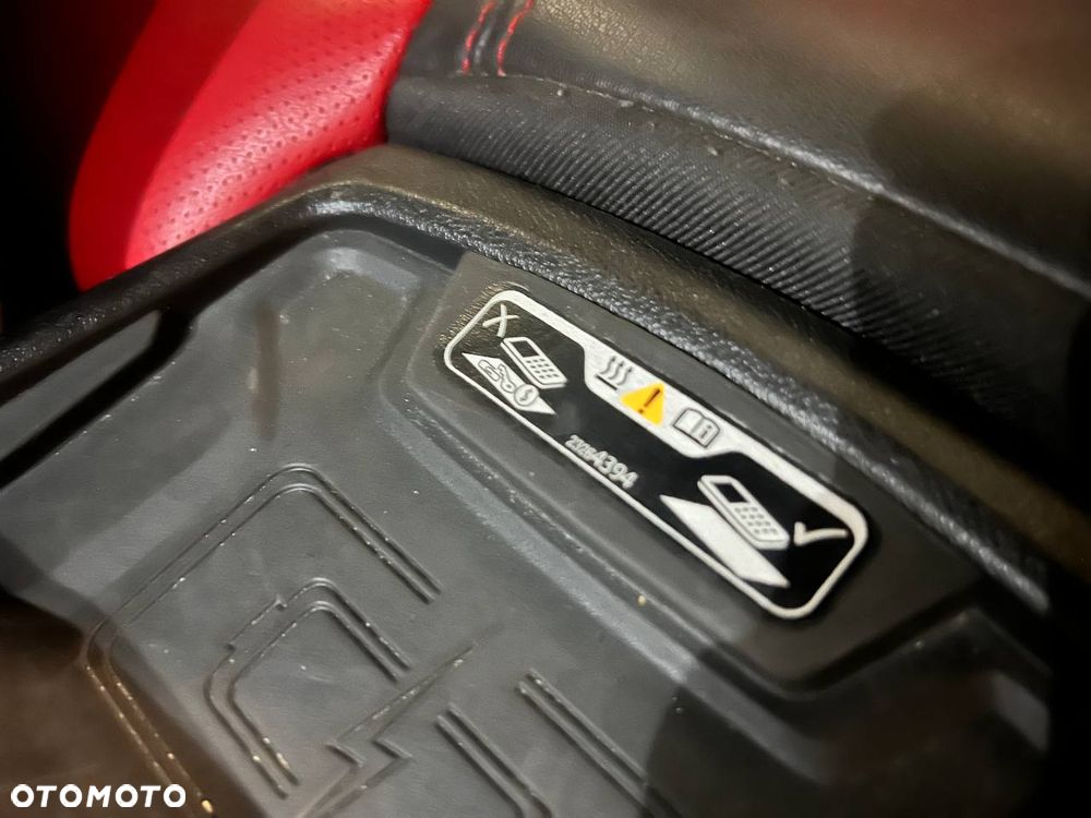 Chevrolet Camaro 3.6 V6 Coupe 1LS - 24