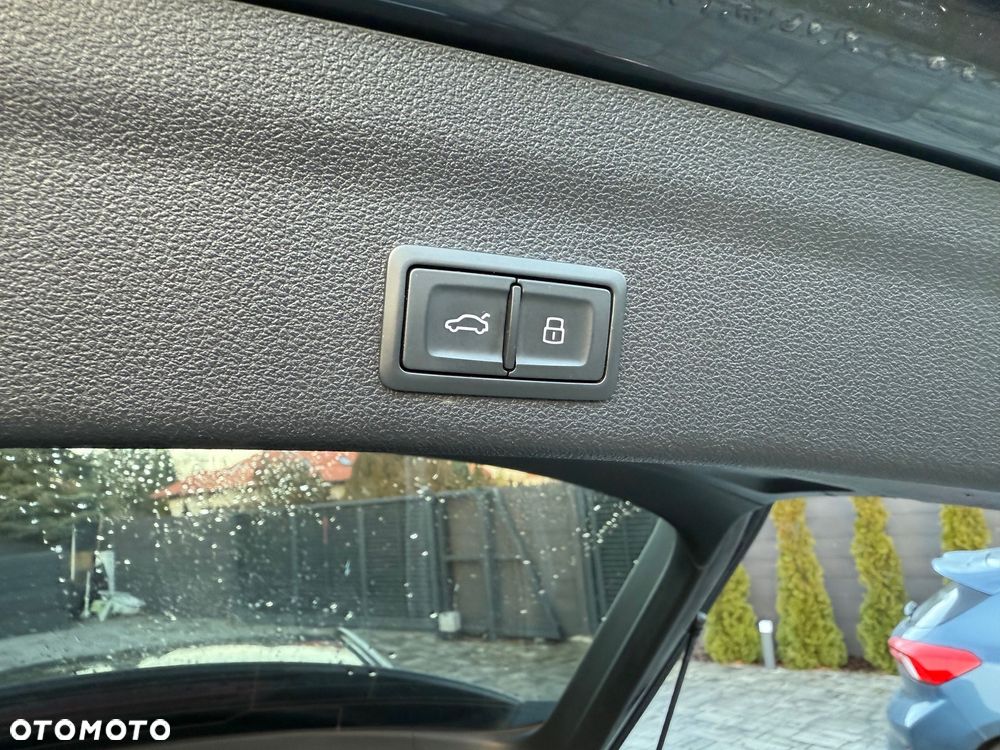 Audi A6 Avant 40 TDI quattro S tronic design - 17