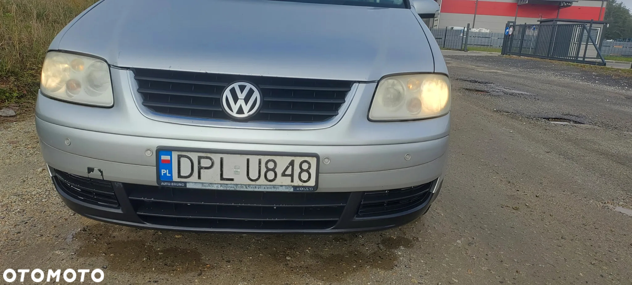 Volkswagen Touran 1.9 TDI Highline - 3