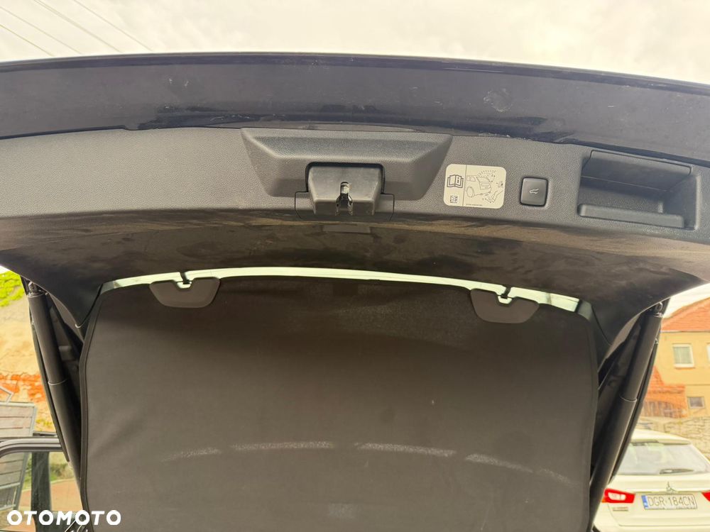 Ford Kuga 1.5 EcoBoost ST-LINE X - 14