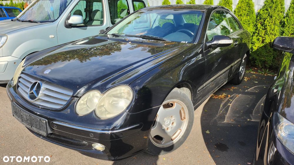 Mercedes-Benz CLK - 25
