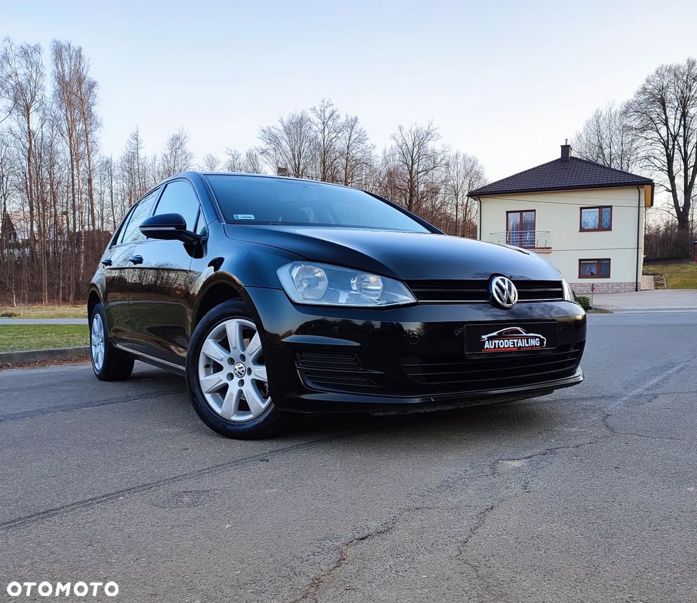 Volkswagen Golf - 2