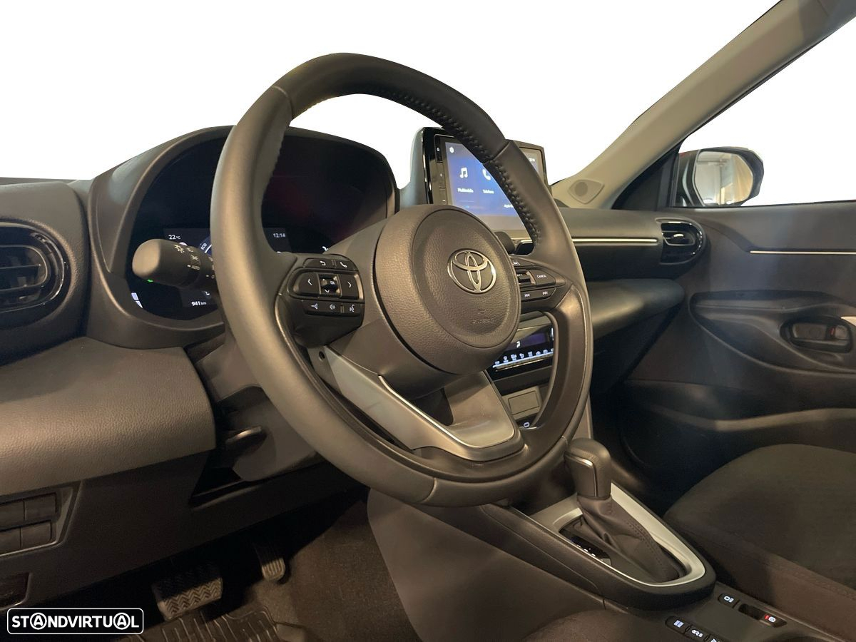 Toyota Yaris Cross 1.5 HDF Comfort Plus - 12