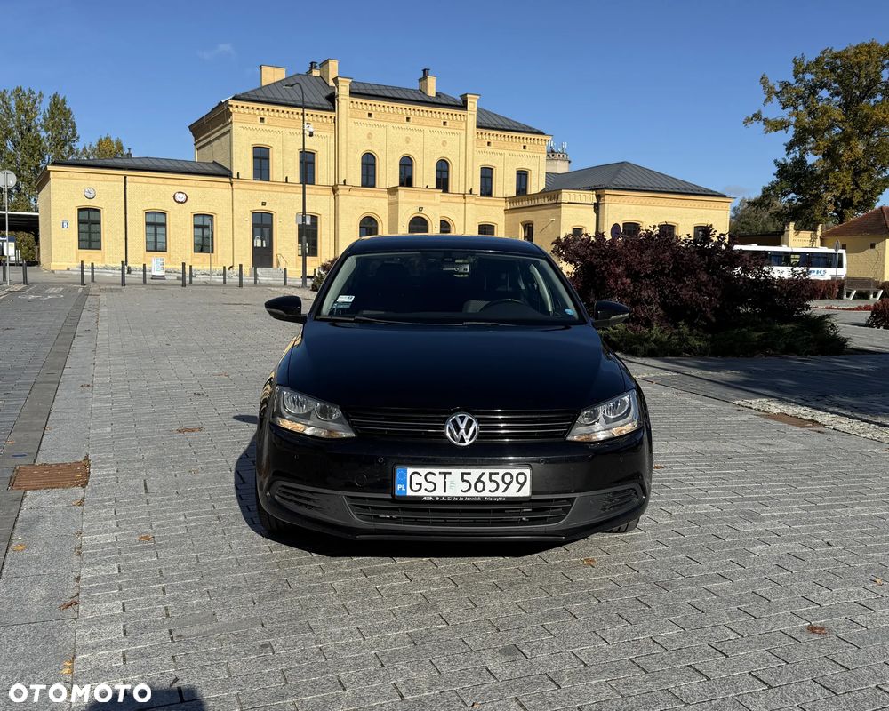 Volkswagen Jetta 1.2 TSI Match - 2
