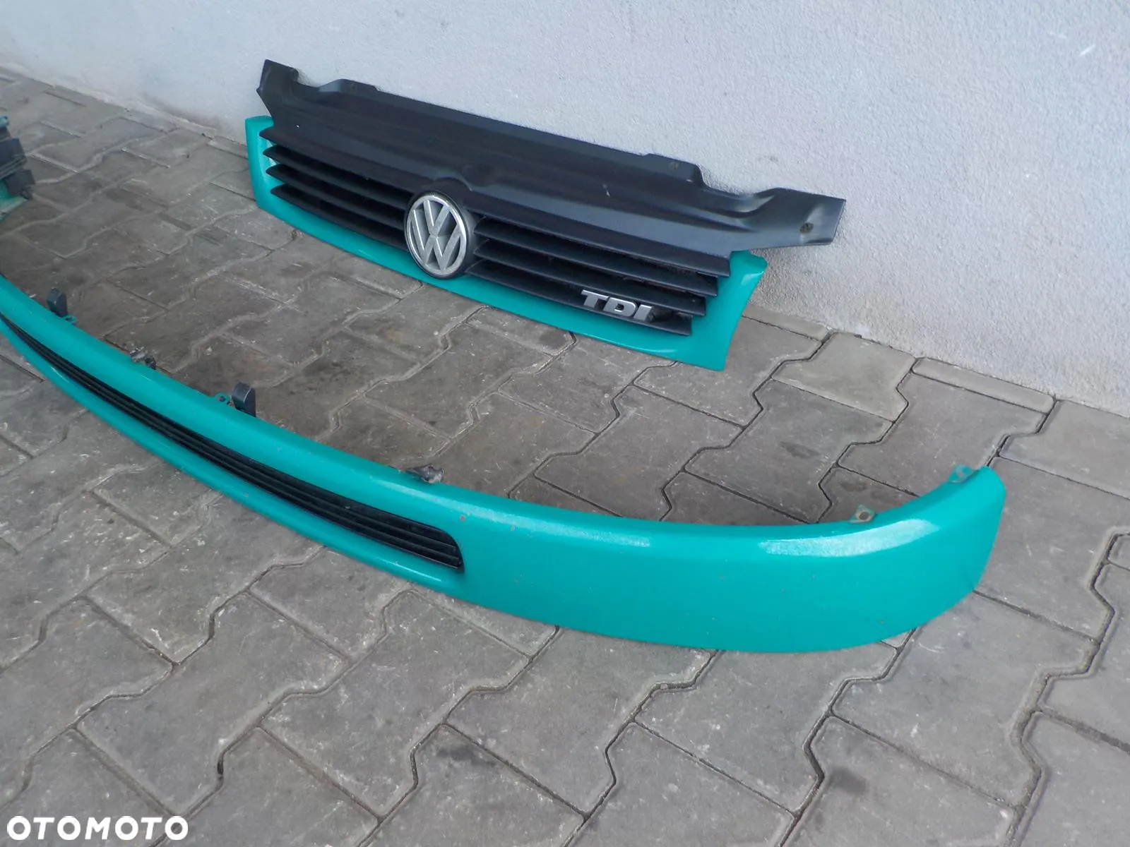VW T4 CARAVELLE LIFT GRILL ATRAPA PAS PRZEDNI - 2