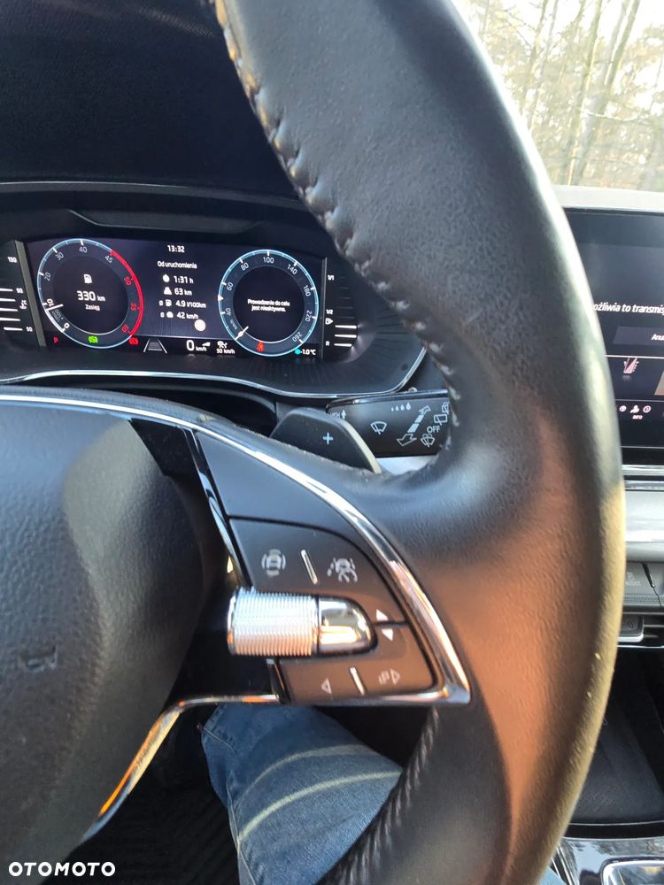 Skoda Octavia 2.0 TDI DSG Style - 33