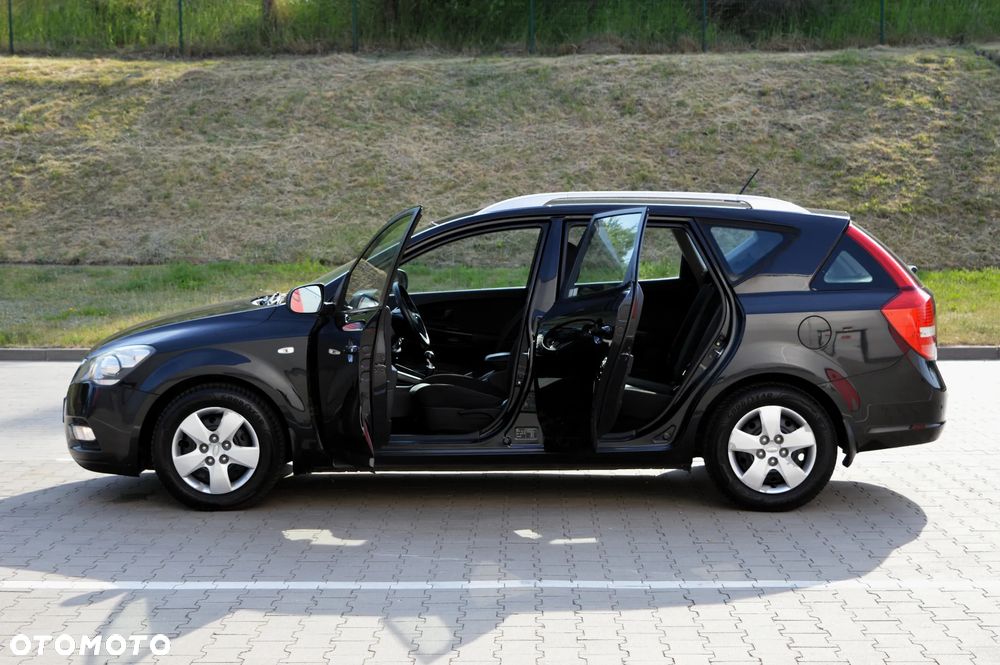 Kia Ceed 1.6 Comfort + - 26