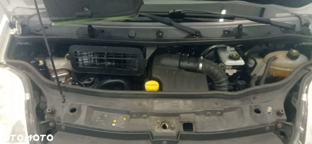Renault Trafic - 10