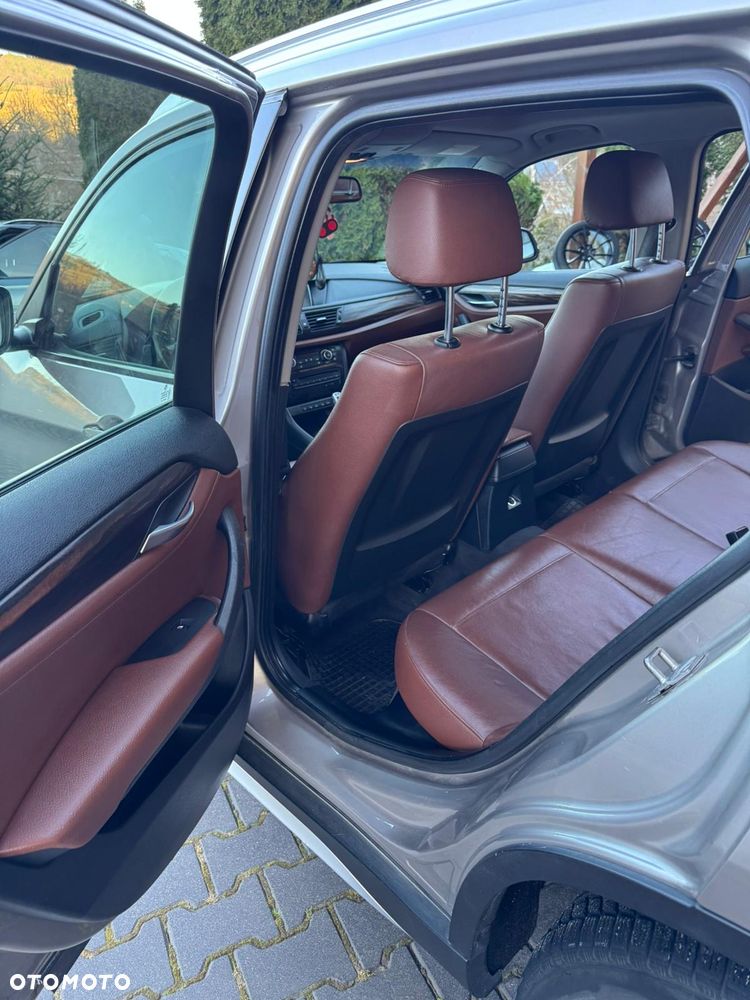 BMW X1 xDrive18d Sport Line - 10