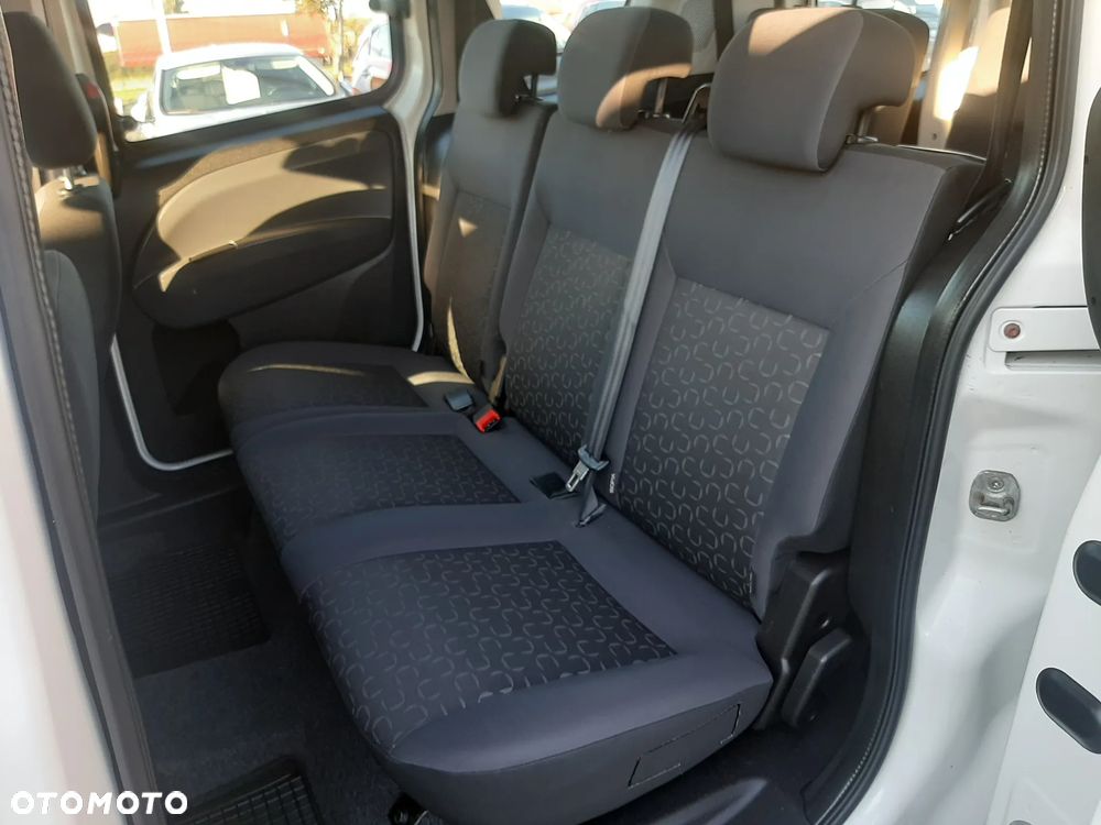 Fiat Doblo 1.4 16V Start&Stopp MyLife Family - 17