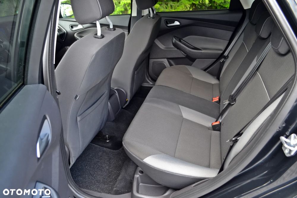 Ford Focus - 23