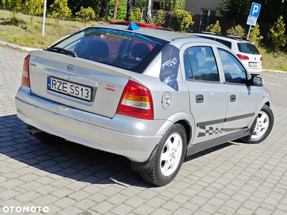 Opel Astra II 2.0 DI Comfort - 3