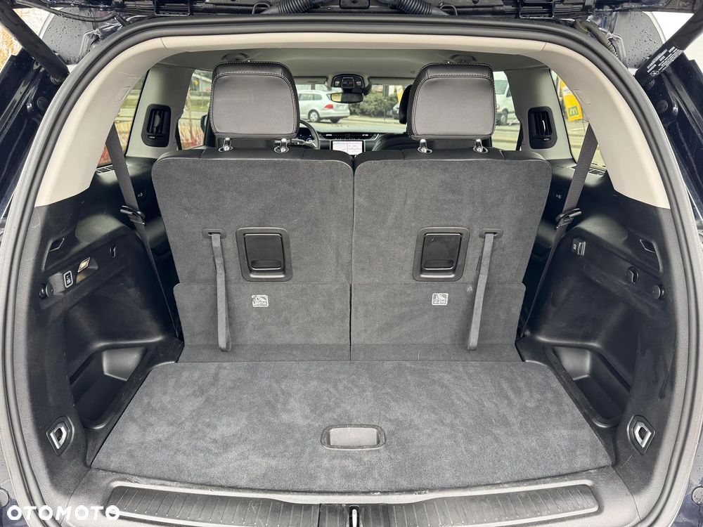 Jeep Grand Cherokee - 21