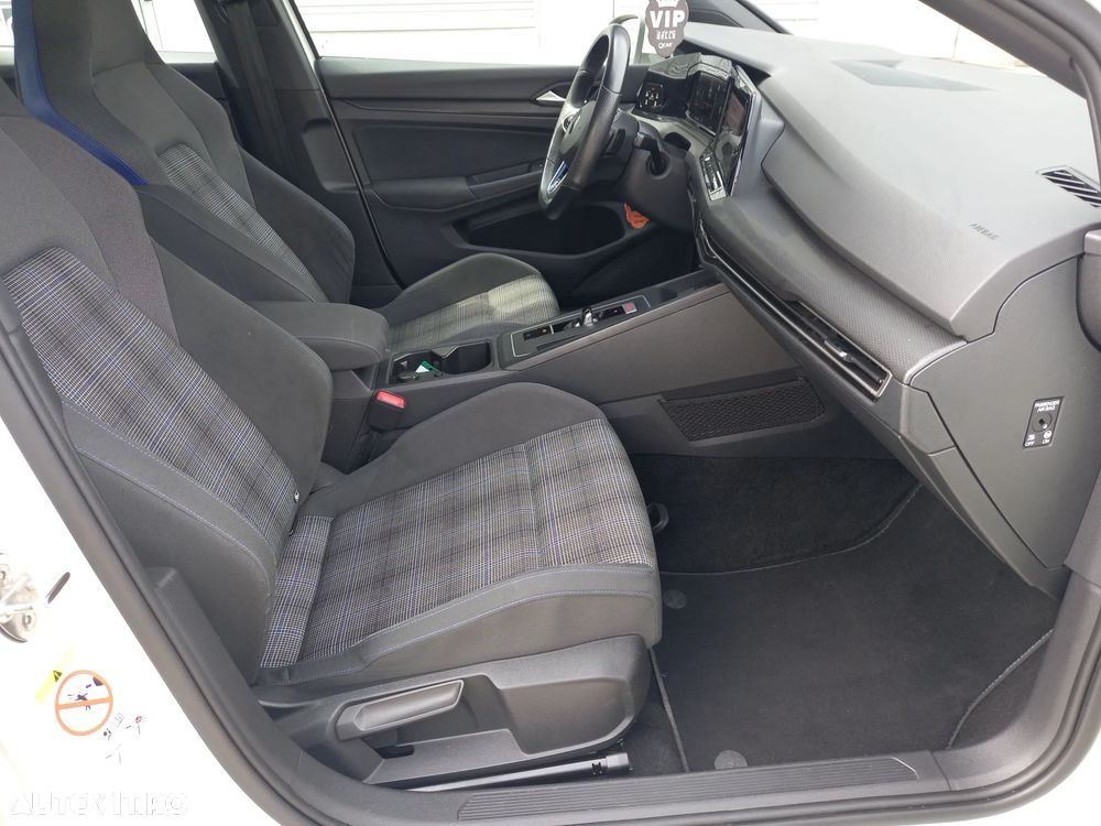 Volkswagen Golf - 16