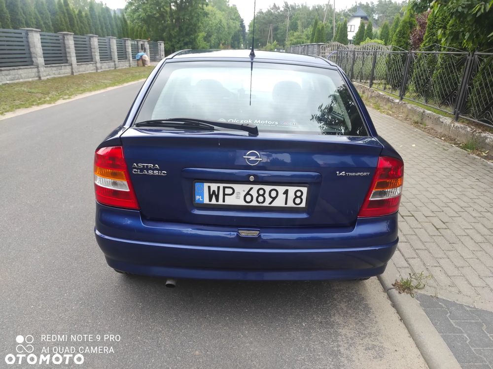 Opel Astra - 18