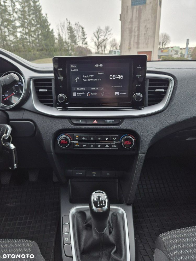 Kia XCeed 1.5 T-GDI M - 13