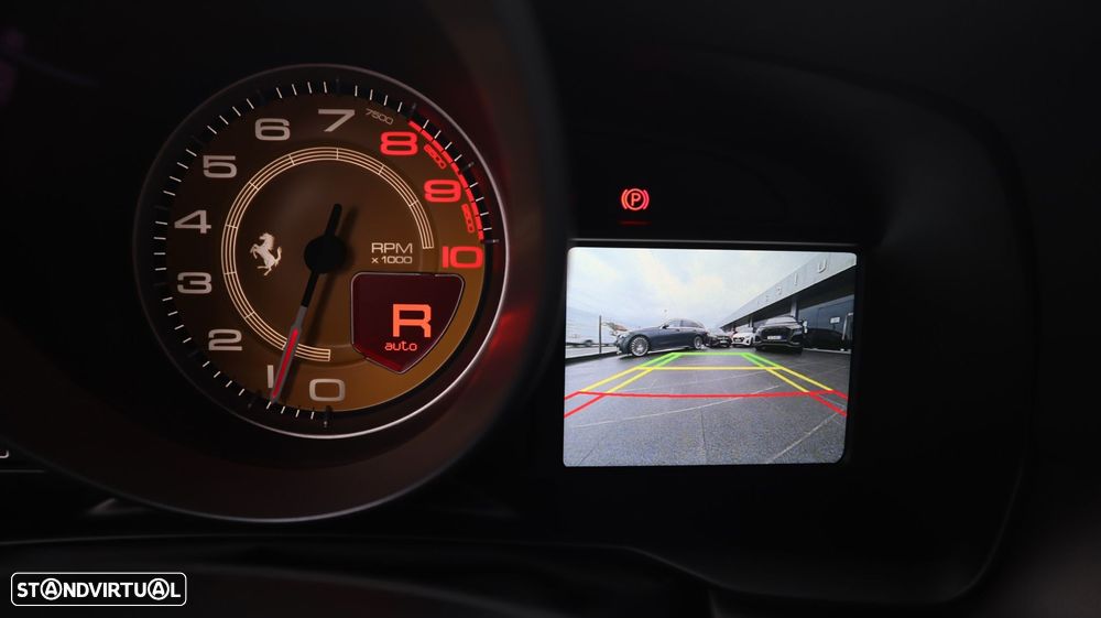 Ferrari F8 Tributo - 24