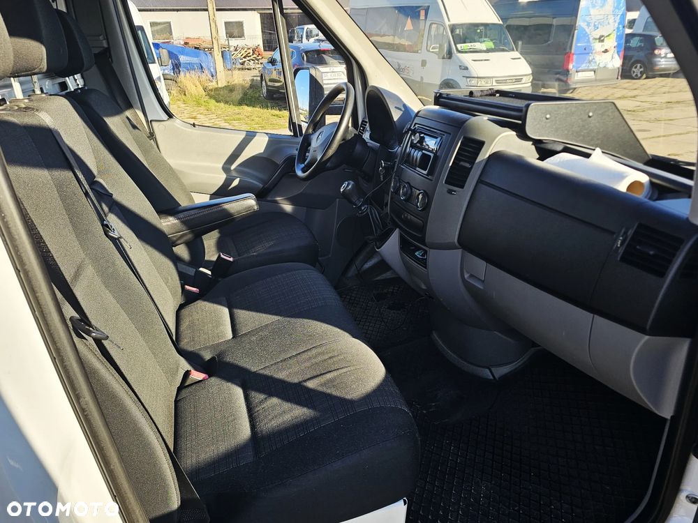 Mercedes-Benz Sprinter - 7