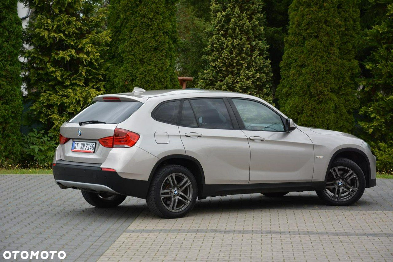 BMW X1 xDrive20d - 12