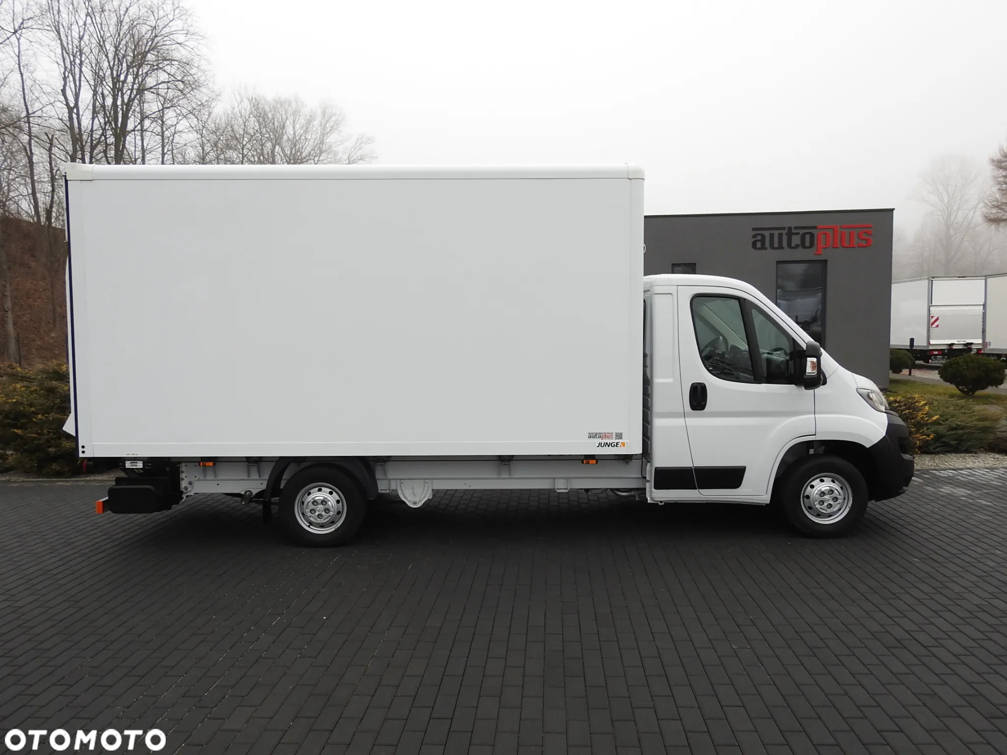 Peugeot BOXER KONTENER WINDA 8 PALET TEMPOMAT KLIMATYZACJA 140KM [ V05055 ] - 8