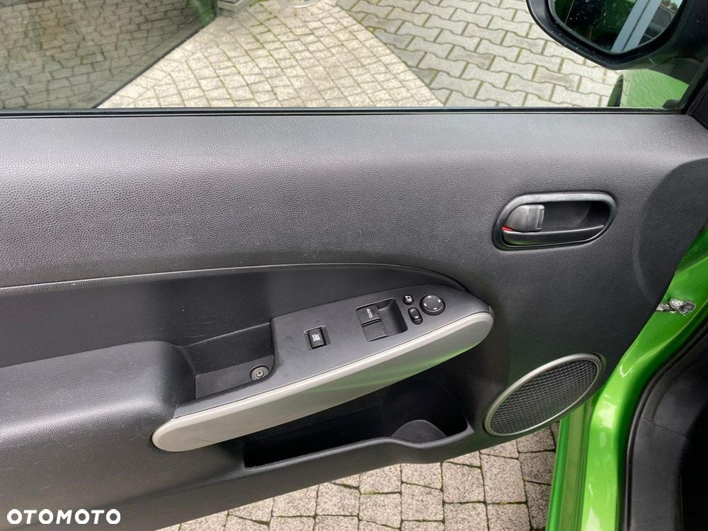 Mazda 2 - 14