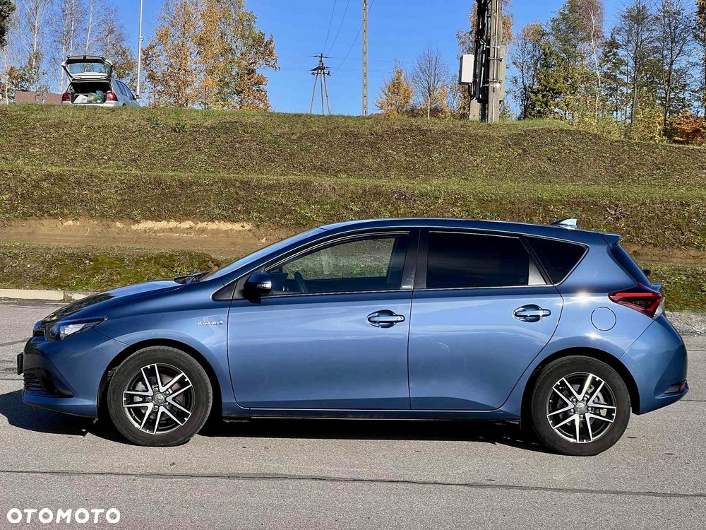 Toyota Auris - 4