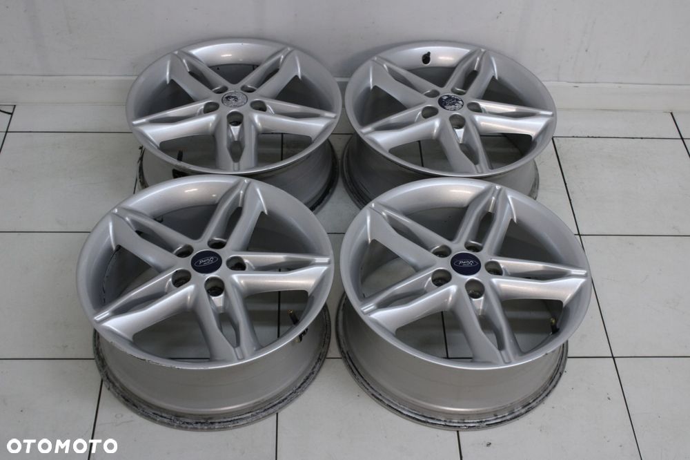 FELGI ALUMINIOWE FORD FOCUS 17" 7J ET50 5X108 KOMPLET - 1