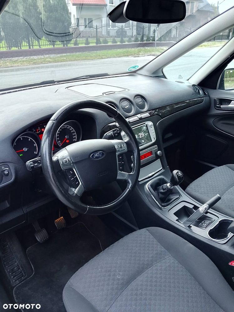Ford Galaxy 2.0 TDCi Ghia - 15