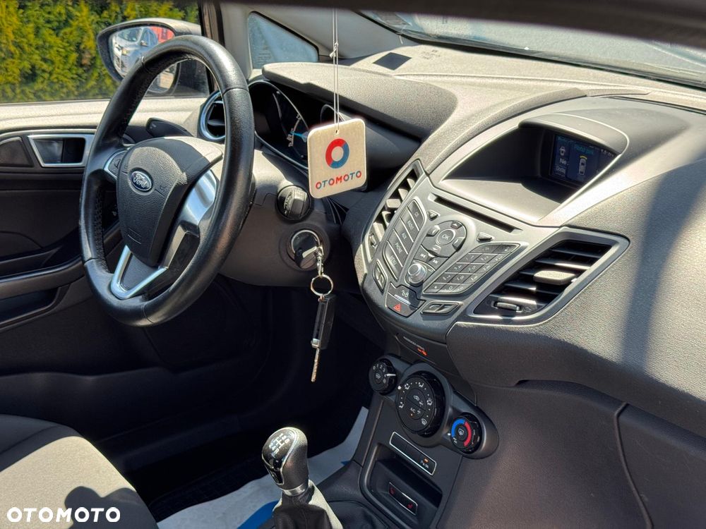 Ford Fiesta - 22