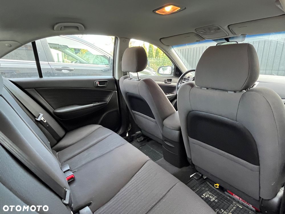 Hyundai Sonata 2.0 Comfort - 8