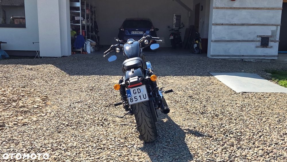 Harley-Davidson Sportster Roadster 1200R - 6