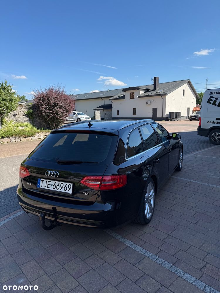 Audi A4 Avant 2.0 TDI DPF S line Sportpaket - 8