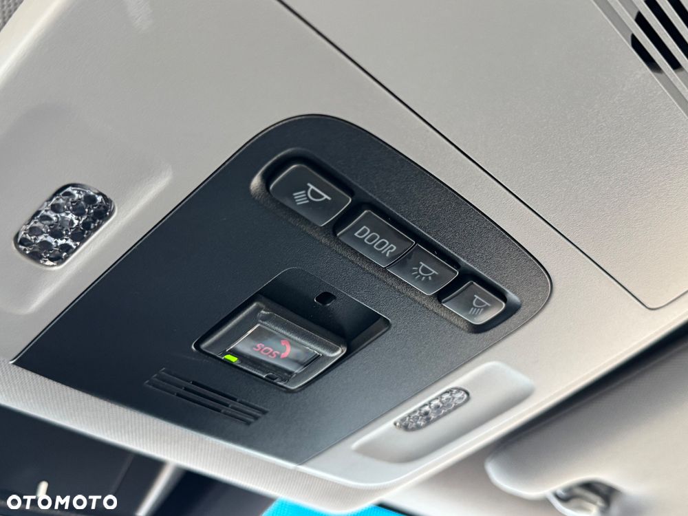 Toyota Camry 2.5 Hybrid Comfort CVT - 27