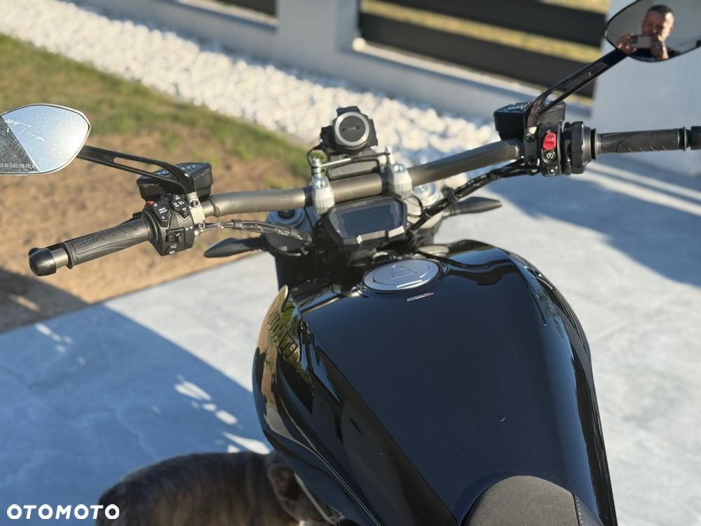 Ducati Diavel - 26