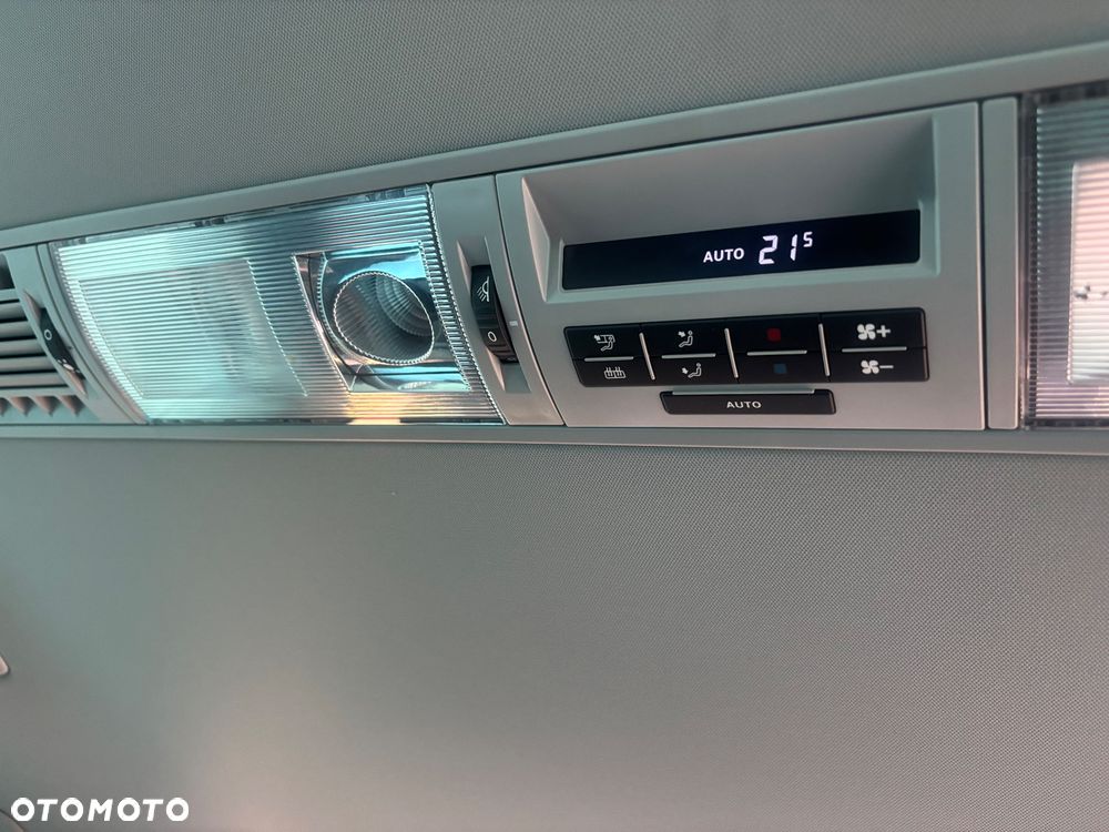 Volkswagen Multivan 2.0 TDI L1 Comfortline DSG - 18