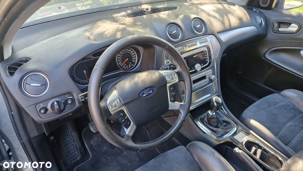 Ford Mondeo - 7