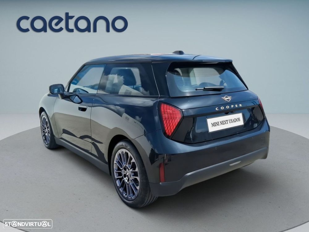 MINI 3 Portas Cooper E Essential - 3