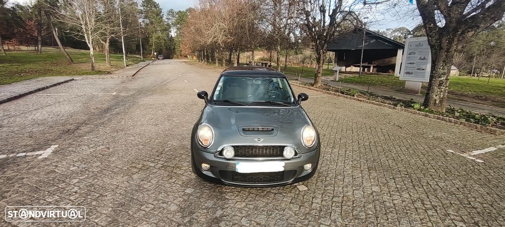 MINI 3 Portas Cooper S - 2