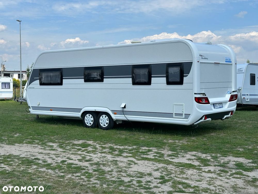 Hobby 660 WFC PRESTIGE z klimą dachową, napędem i markizą. - 7