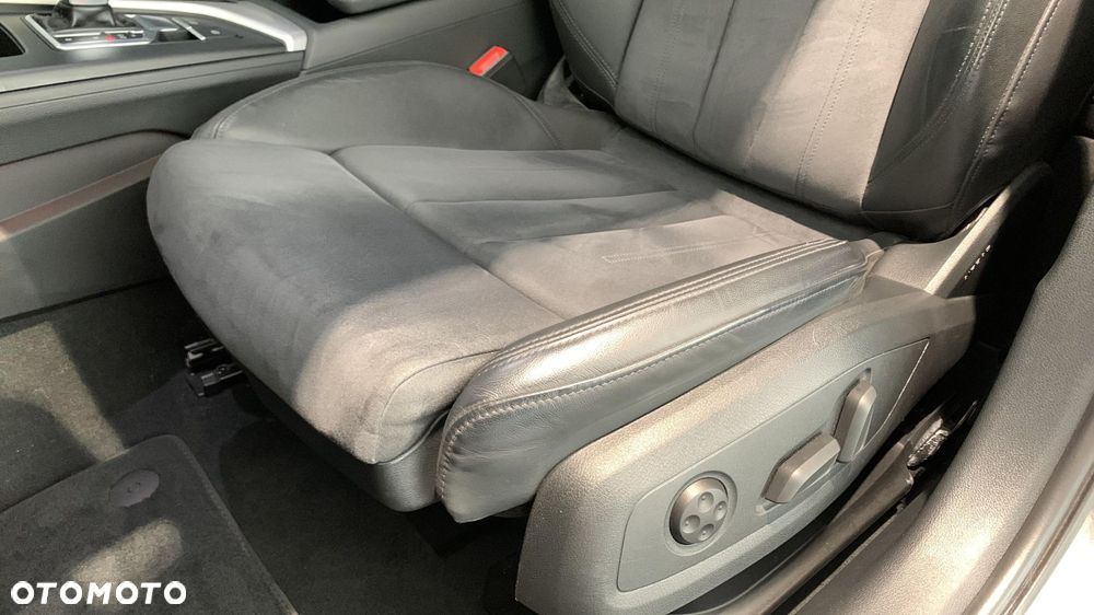 Audi A4 Allroad - 12