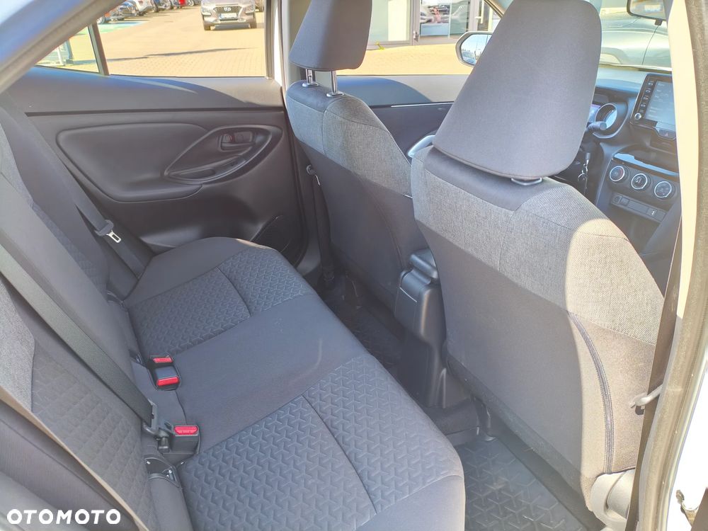 Toyota Yaris 1.5 Active - 19