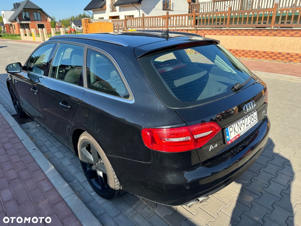 Audi A4 Avant 2.0 TDI quattro design - 12