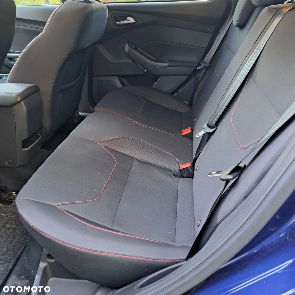 Ford Focus 1.5 EcoBoost ST-Line Black ASS - 18