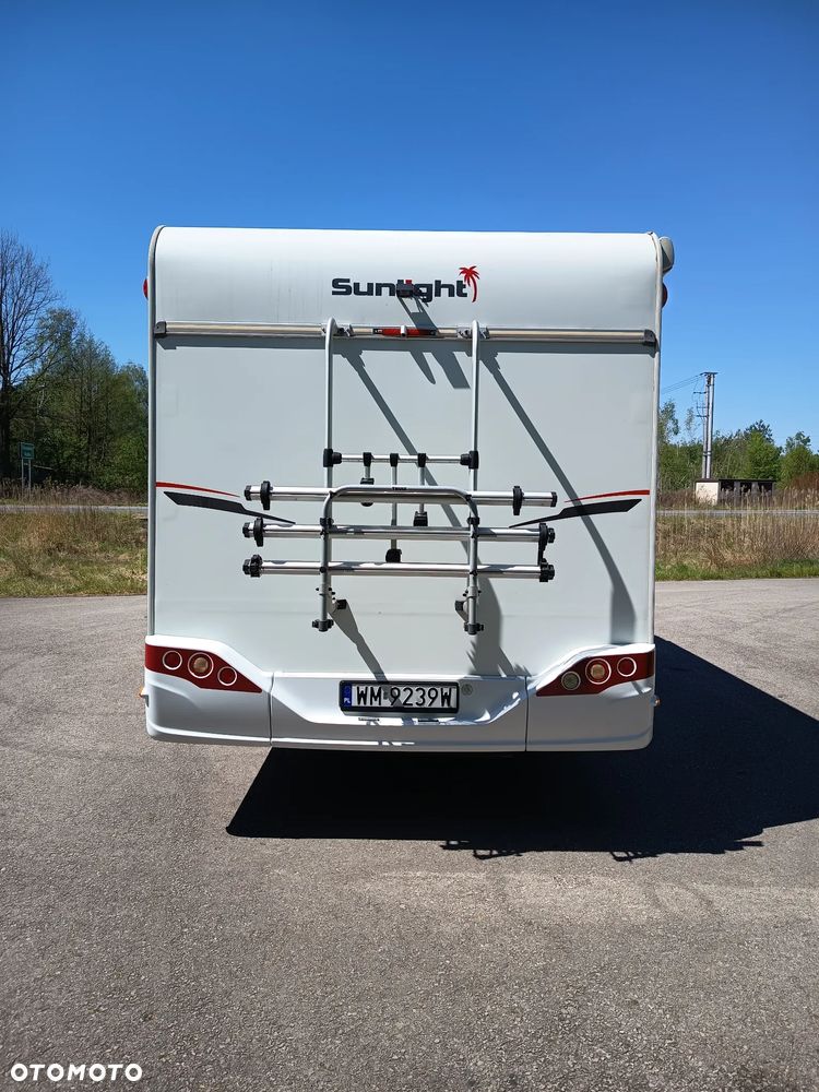 Sunlight Ducato camper - 8